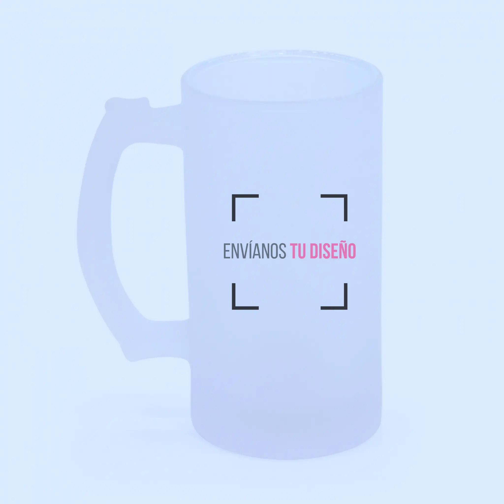 Vaso cervecero de vidrio empavonado personalizado, con la frase gráfica “envíanos tu diseño”.