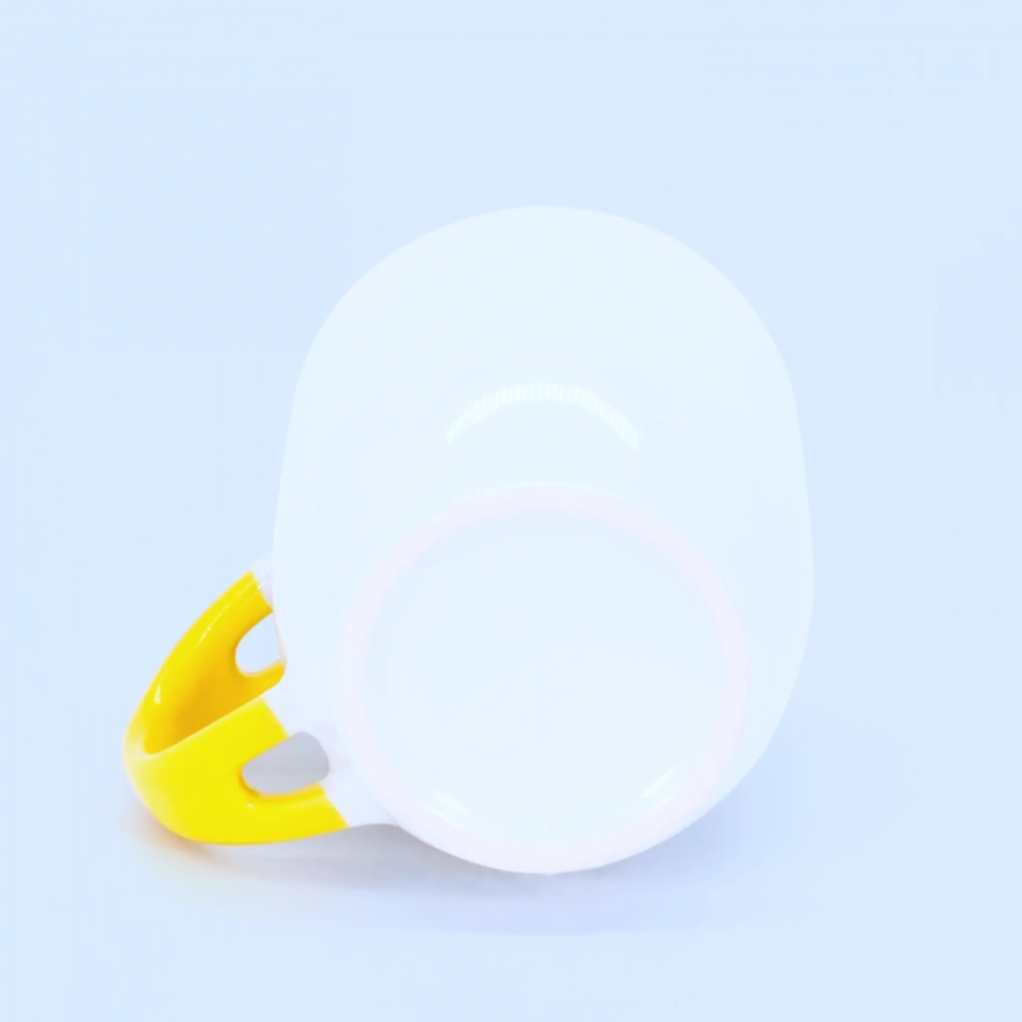 Base del tazón con cuchara amarillo personalizado de 11 oz.