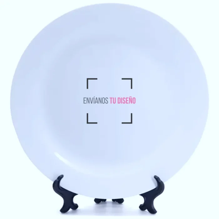 Plato decorativo blanco con atril, listo para personalizar.